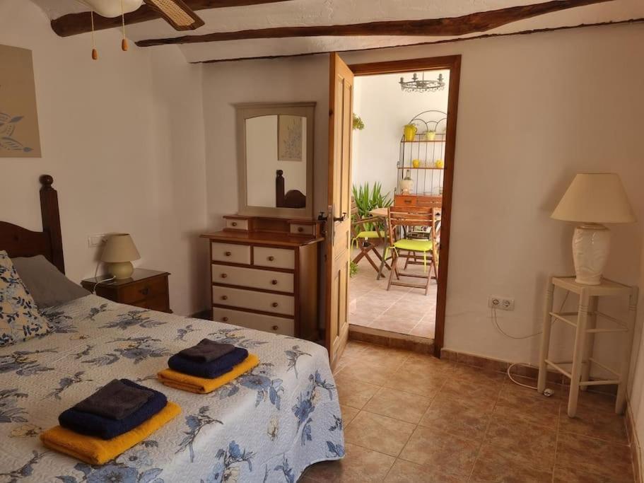 Casa Arriba Village House In Zarra المظهر الخارجي الصورة